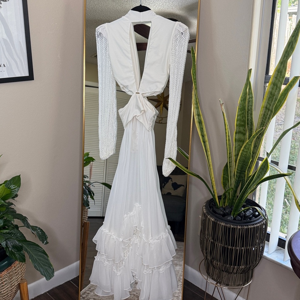 PATBO Plunge Lace Sleeve Maxi Dress in White NWOT - Picture 10 of 11